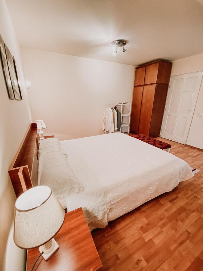 Cosy Bedroom For 2 With Balcony In A Family Villa Turnu Magurele Екстер'єр фото