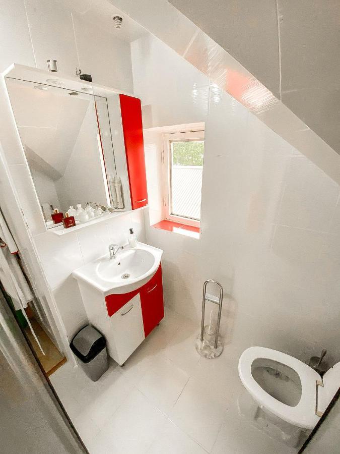 Cosy Bedroom For 2 With Balcony In A Family Villa Turnu Magurele Екстер'єр фото