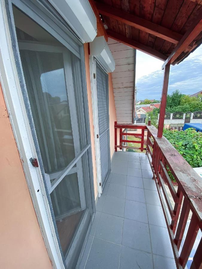 Cosy Bedroom For 2 With Balcony In A Family Villa Turnu Magurele Екстер'єр фото